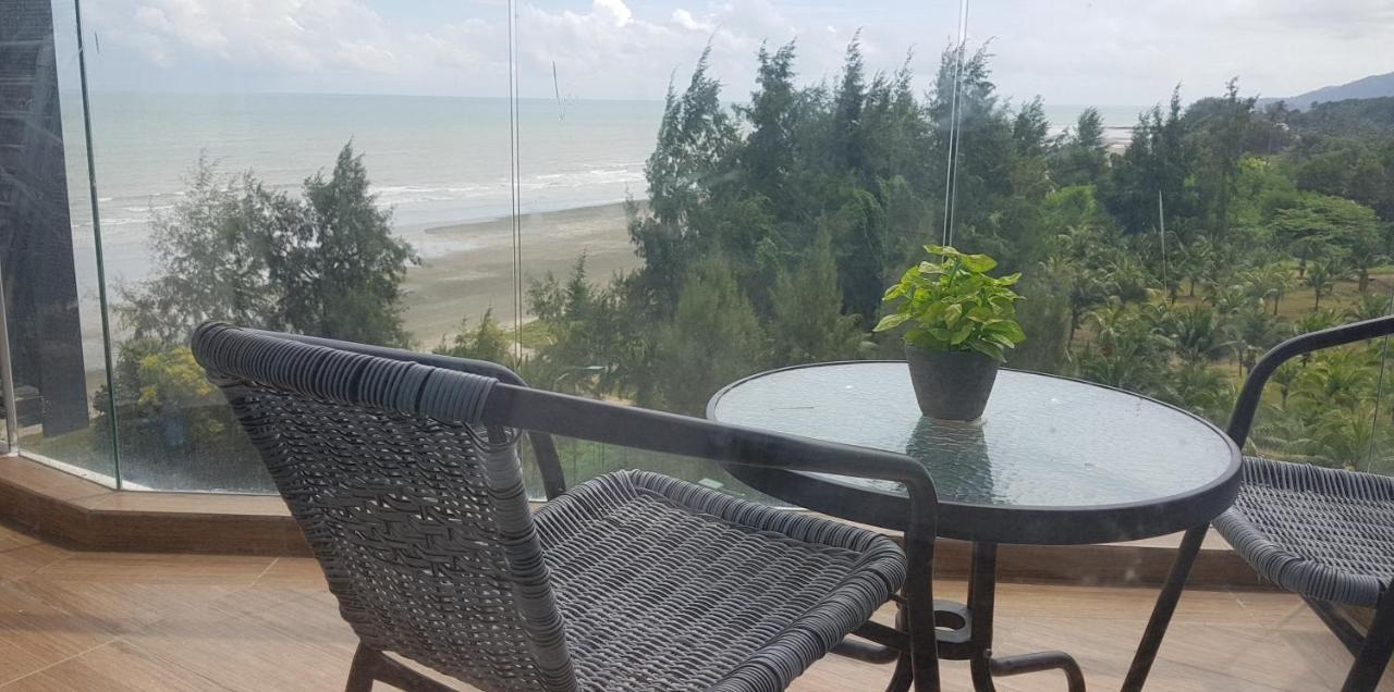 Timurbay Studio Apartment Facing Beautiful Beach Kuantan Dış mekan fotoğraf